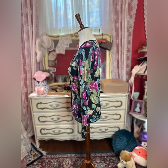 Talbots 100% Merino wool cardigan with glass buttons XS NWOT - Picture 2 of 5